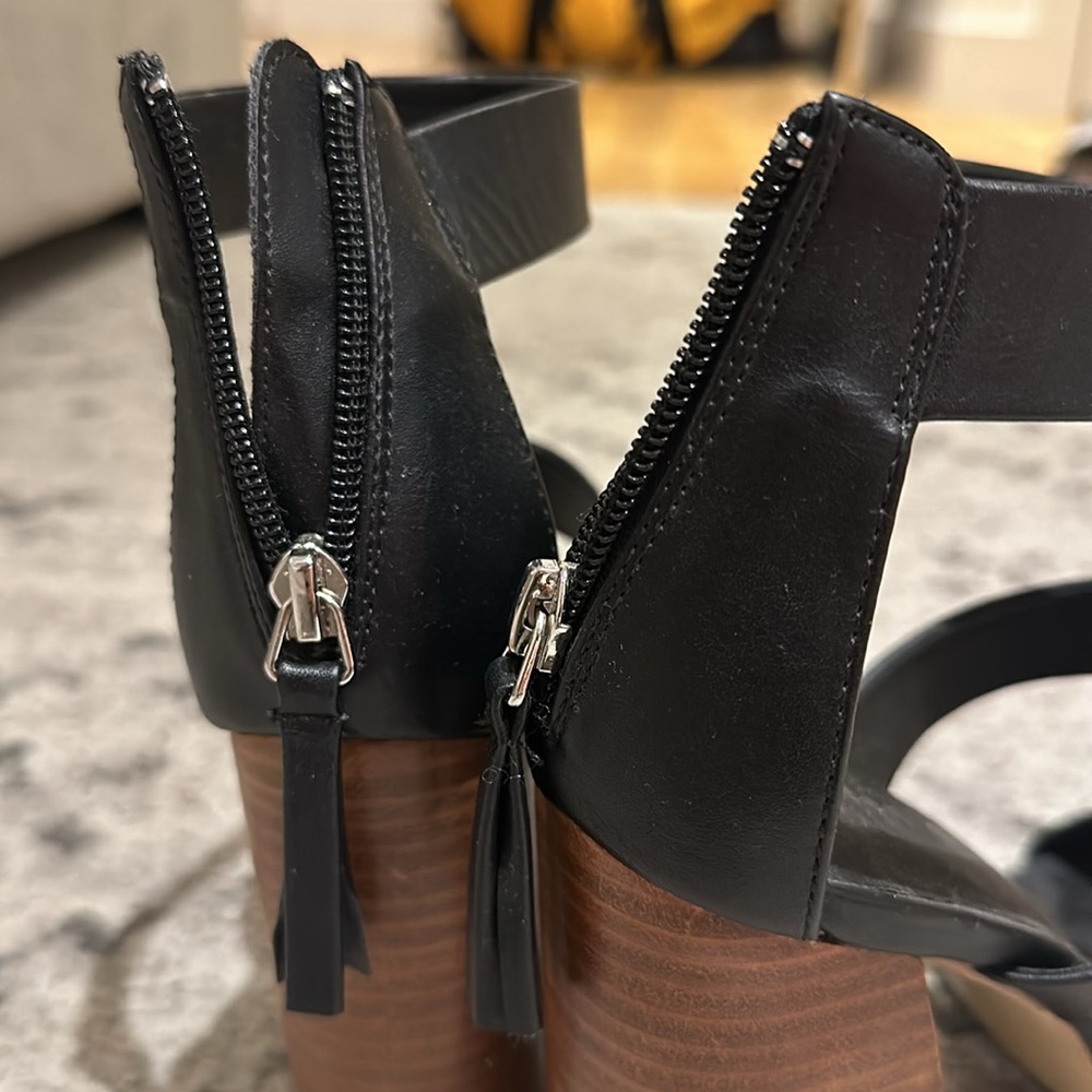 Heels - Picture 3 of 5